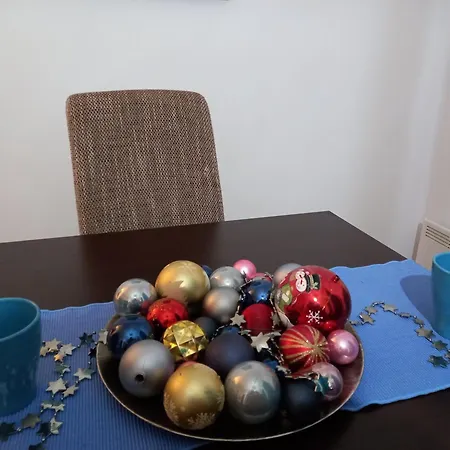 Apartman Dream,kraljevi Cardaci, Sa Garaznim Mestom *