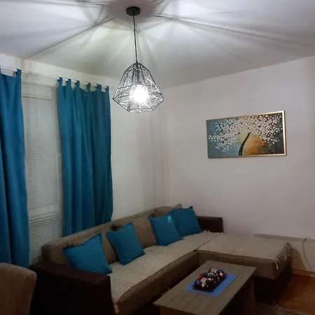 Dream,kraljevi Cardaci, Sa Garaznim Mestom Kopaonik